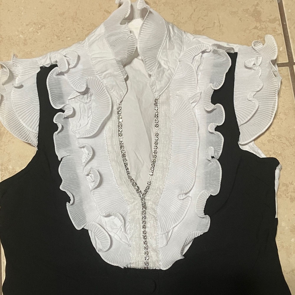 Elegant Black and White Ruffled Women's Top
